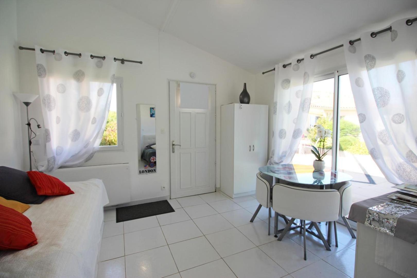 Les Carpes A Limoges Bed and Breakfast Buitenkant foto